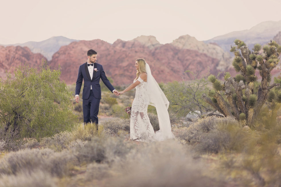 Las Vegas Wedding Photography, Immerse Photography, International Wedding Photographer, Nevada Desert Wedding, Las Vegas Wedding, Neon Museum Vegas Wedding, Cosmopolitan Hotel Las Vegas Wedding, Red Rock Canyon Nevada Wedding