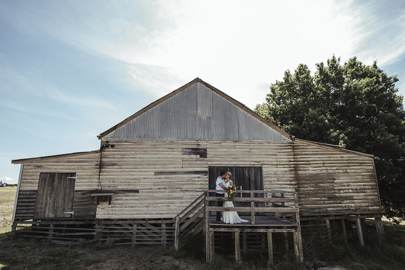 Yarra Ranges Estate, Yarra Ranges Estate Wedding Photos, Yarra Ranges Estate Weddings. Yarra Ranges Estate Photography. Yarra Valley Wedding Photography, Rustic Barn Wedding, Madden's Rise Wedding